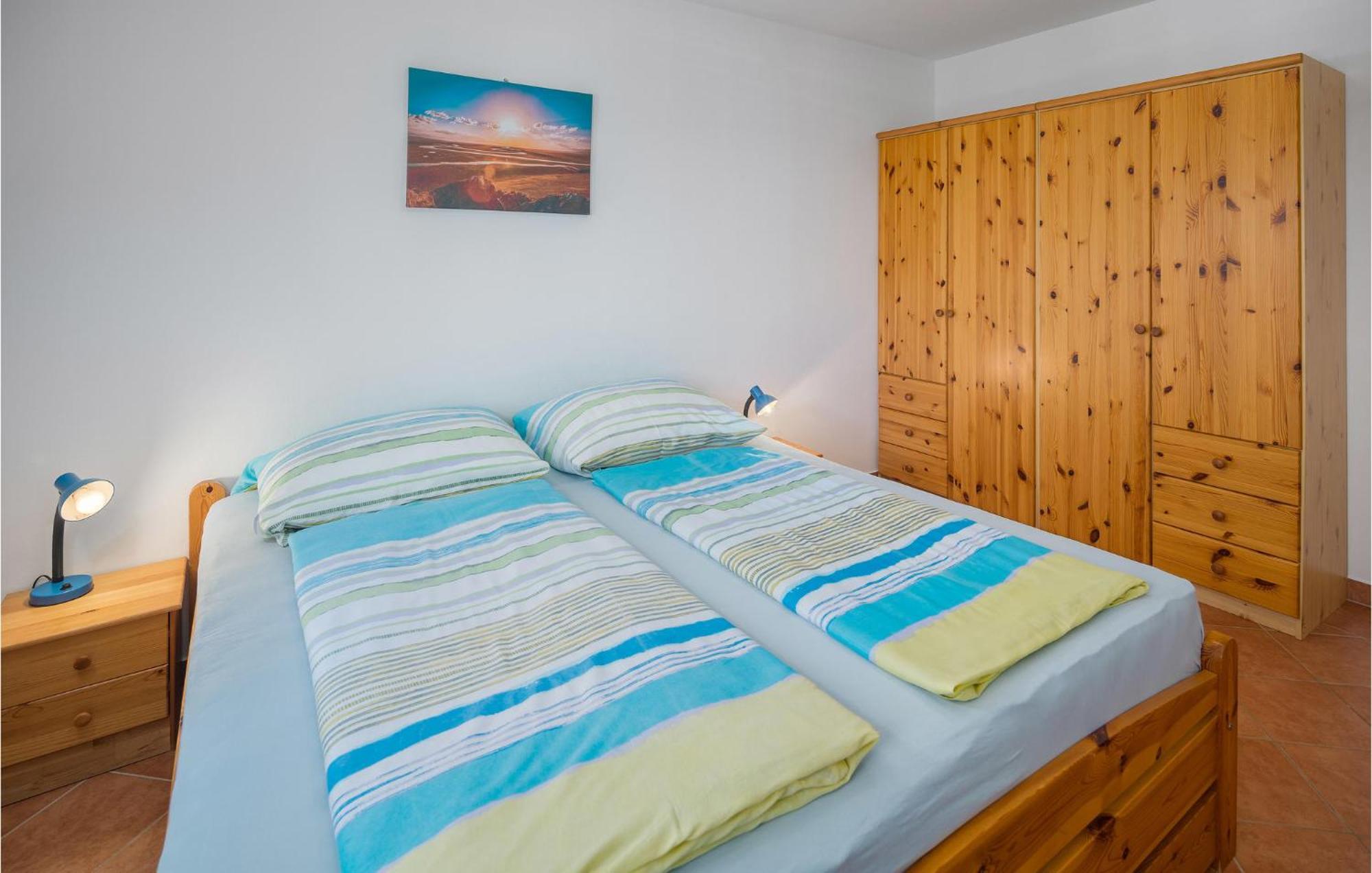 1 Bedroom Beautiful In Porec